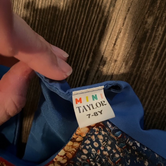 Mini Taylor size 7-8 - Picture 2 of 2